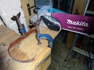 Creative Ways to Use a Hacksaw for Cutting Cheese Effectively and Easily